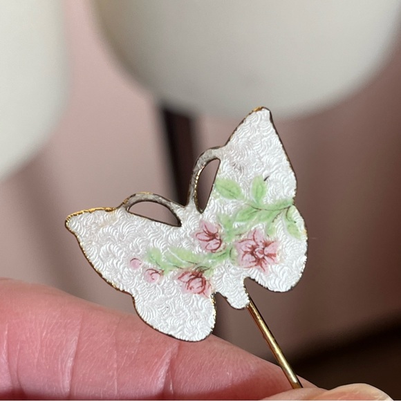 Vintage White floral Guillouche enamel Butterfly feminine Gold stick pin - Picture 13 of 13